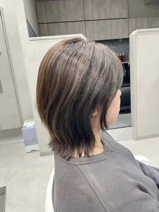 ミディアム 三川 洋樹のヘアスタイル
