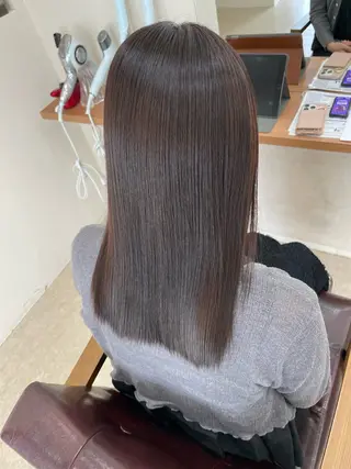 ミディアム 鈴木 梨瑚のヘアスタイル