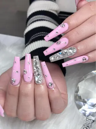u'i nail/eye所属・u'i nail.eyeのネイルデザイン