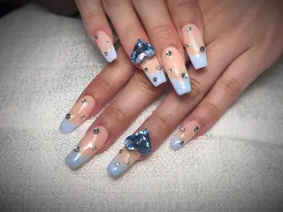 ネイル ToliyDeliy Nail Salonのネイルデザイン