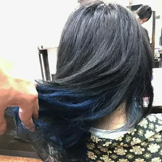 カラー ライブトレア YOSHIKIのヘアスタイル