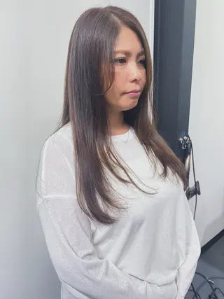 ロング KARIOCA HEAD DESIGN所属・Sakairi Yunaのヘアスタイル