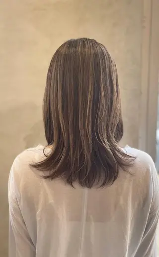 セミロング 韓国レイヤーカット✨ 縮毛矯正　原田 優作のヘアスタイル