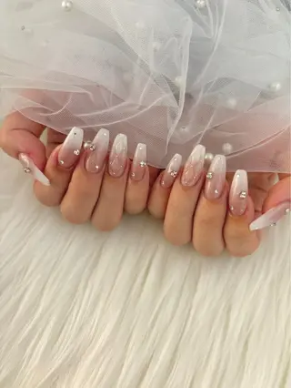 ネイル ✨絶対に褒められる 店長"Momonaのネイルデザイン