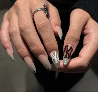 セミロング SEINA_ NAIL🐈‍⬛💗のネイルデザイン