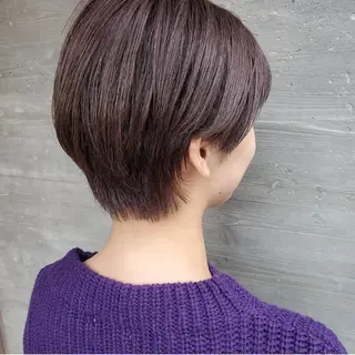 ショート カラー 谷 結奈のヘアスタイル