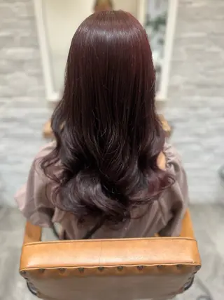 セミロング 伊藤 麻菜実のヘアスタイル