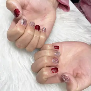 ショート see love gritterのネイルデザイン