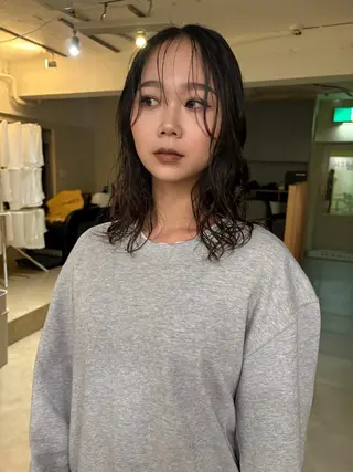 パーマ レイヤーカット🐩 透明感カラー モカのヘアスタイル