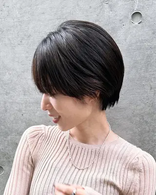 ショート 美髪矯正/酸性ストレ ート/艶カラー/堅田のヘアスタイル