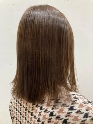 セミロング Keita 白髪ぼかしのヘアスタイル