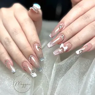 ネイル Maggie Nail🦩のネイルデザイン