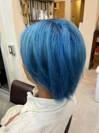 カラー 岡部 夏生のヘアスタイル