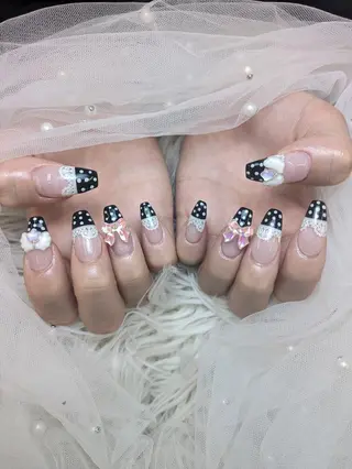 ネイル 🌻 Momoko_のネイルデザイン