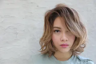 ミディアム Endearing 銀座/レイヤーカットのヘアスタイル