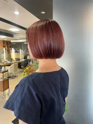 ショート カラー ハイトーン/レイヤー 似合わせ・ユキノのヘアスタイル
