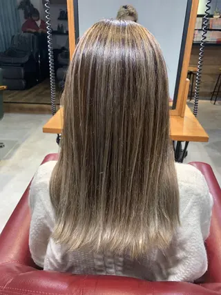 ロング カラー TOPstylist ✂️フセケイタ✂️のヘアスタイル