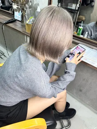 ショート カラー かずくん🦩名古屋 ハイトーン/レイヤーのヘアスタイル