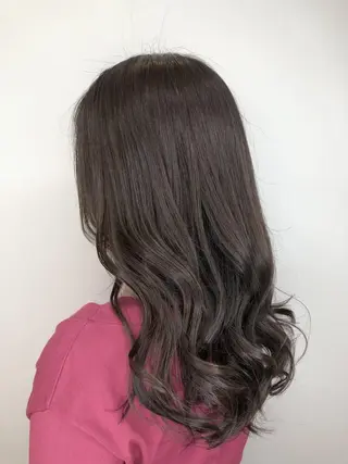 セミロング カラー 【透明感、艶髪】西村 有司のヘアスタイル