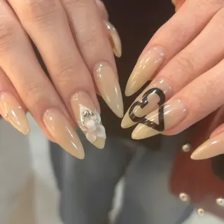 ネイル 栗田 ゆう子のネイルデザイン