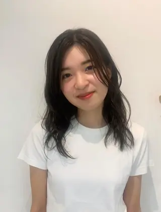ロング 竹村 恵功代のヘアスタイル