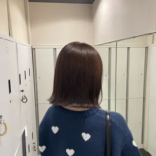ミディアム カラー 垢抜け小顔レイヤー オリーブ/スミレのヘアスタイル