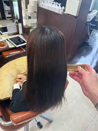セミロング 成田で1番お悩み解決 の髪へ導くみつきのヘアスタイル