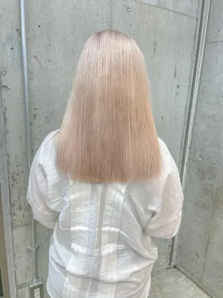 ロング カラー ネイル マツエク・マツパ アイブロウ ⭐ハイトーンブリーチ ミルクティーピンクのヘアスタイル