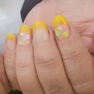 ネイル MOM 原宿店所属・MoM マムネイル原宿のネイルデザイン