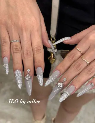 ネイル スズネ milocのネイルデザイン