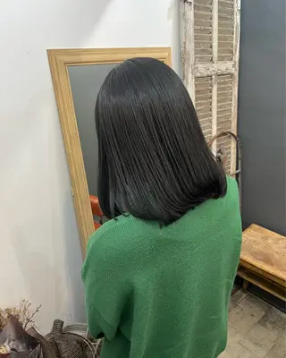 ミディアム カラー 暗髪とオリーブ🌿 渡辺拓人のヘアスタイル
