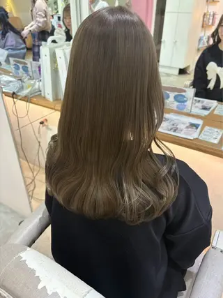 セミロング 野上 こころのヘアスタイル