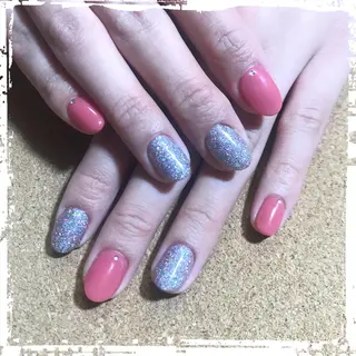 ネイル ECLAT エクラ所属・寺山 千鶴のネイルデザイン