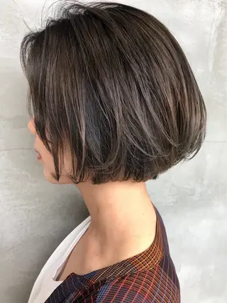 ショート カラー パーマ 🧸艶々韓国ヘア 🧁mizunaのヘアスタイル