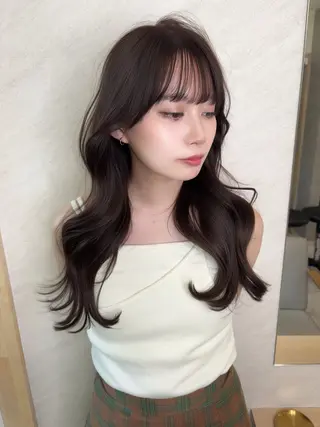 ロング 成瀬 千佳のヘアスタイル