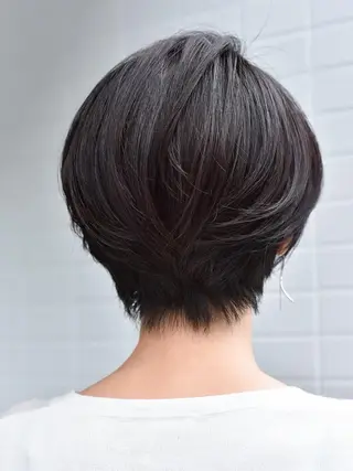 ショート カット 🌸 飯野 舞桜のヘアスタイル