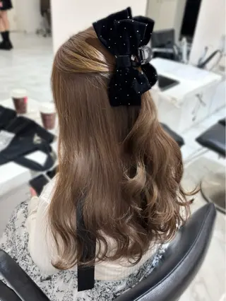 セミロング カラー ヘアアレンジ 盛れる顔周り🤍渋谷 Risa🎀のヘアスタイル