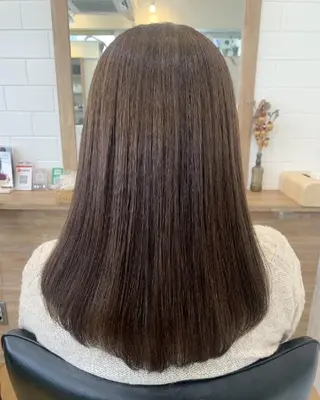 ミディアム カラー 【うねり・広がり専門 】⭕イトムラのヘアスタイル