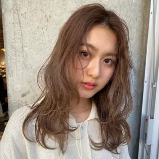 セミロング カラー Pia ツボイ ケイタのヘアスタイル