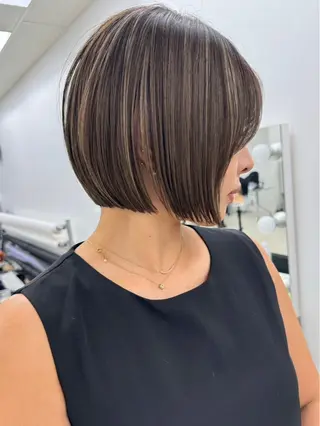ショート カラー 鈴木 南のヘアスタイル