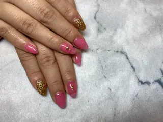 ネイル ネイルリボン 受付スタッフのネイルデザイン