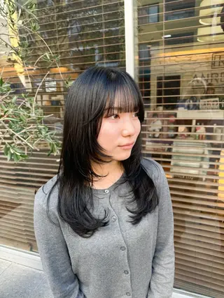 セミロング maika /layer cutのヘアスタイル