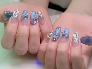 ネイル 💕リリ 🩷のネイルデザイン