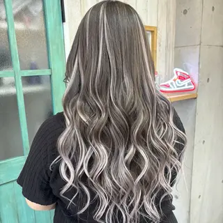 ロング カラー DEST ゆりかのヘアスタイル