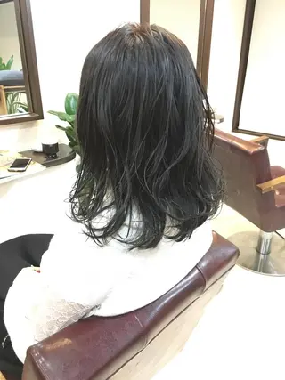 ミディアム カラー 隠れ家美容室 RAW TOKYO 【公式】のヘアスタイル
