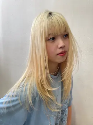 セミロング ブリーチ超特化美容師 ☯️ルカ✡️💫のヘアスタイル