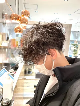 メンズ 髪質改善ストレート オルメントのヘアスタイル