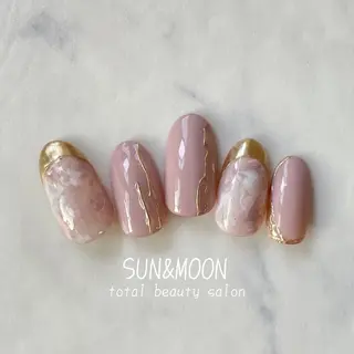 ネイル SUN&MOON REOのネイルデザイン