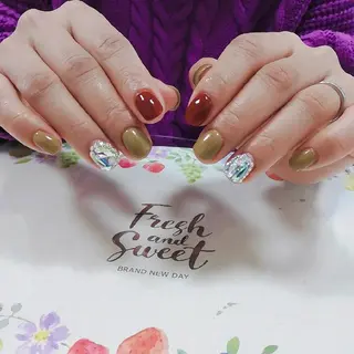 カラー ネイル 横浜市中区曙町 E·U·Bネイルのネイルデザイン