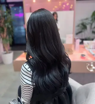 ロング 艶カラー✨レイヤー 𝐚𝐲𝐚𝐤𝐚のヘアスタイル